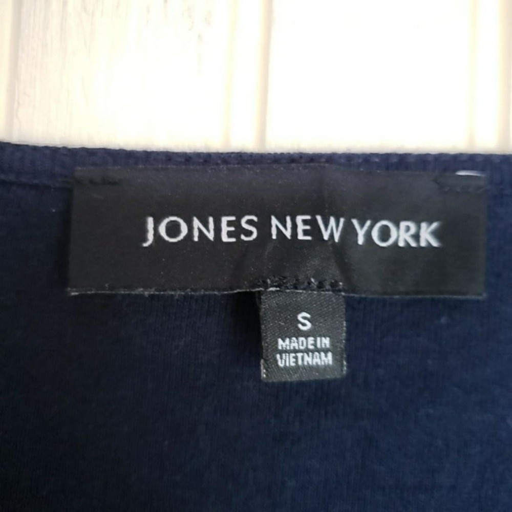 Jones New York Shirt Womens Small Blue V Neck 3/4 Sleeve Crochet Trim Jersey Top - Picture 4 of 7